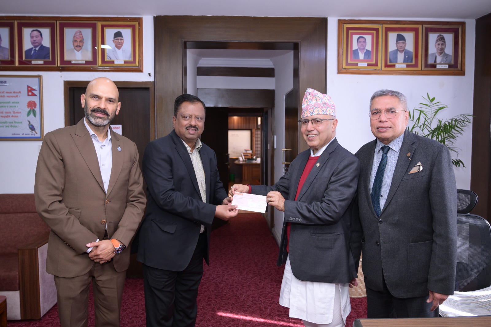 नेपाल लाइफ इन्स्योरेन्सले सरकारको पुर्ननिर्माण कोषलाई दियो १ करोड ५० लाख सहयोग